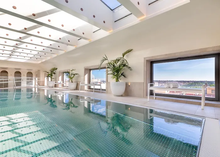 Hotel Barcelo Torre De Madrid